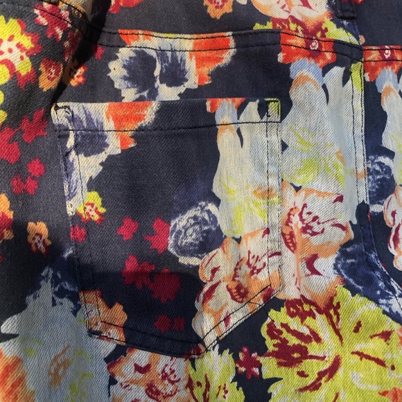 Faded. Glory Jean pull up - Picture 4 of 6